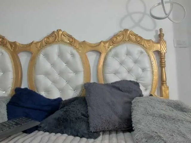 ALEXAANAL18 on BongaCams