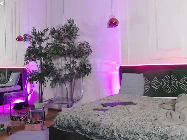 CreamyInk on BongaCams