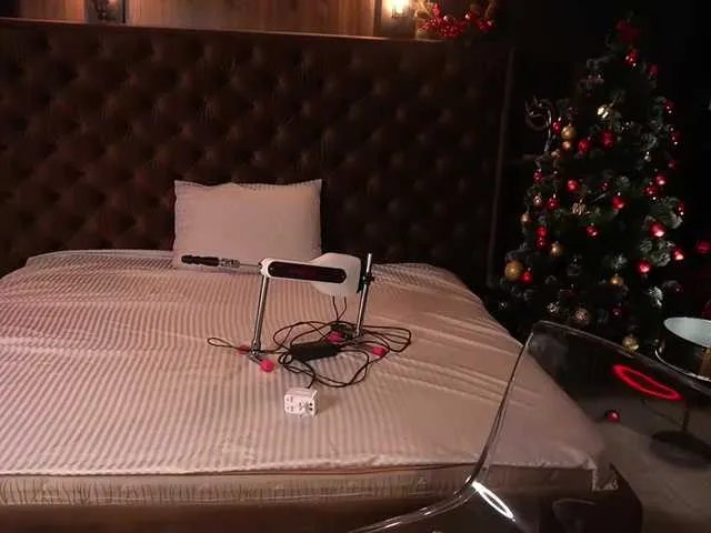 CrystallPaws on BongaCams