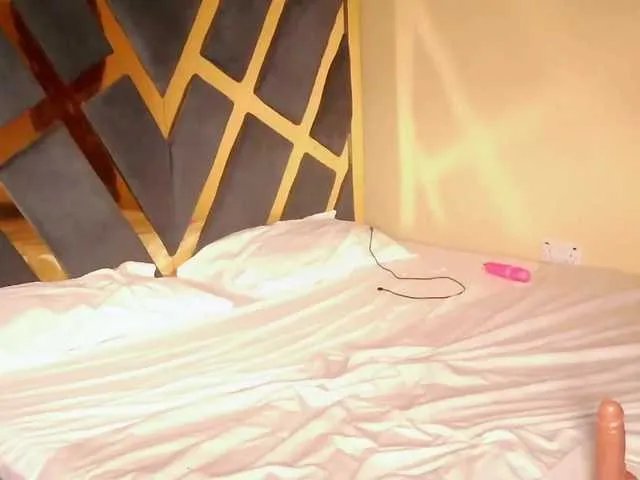 cuteone2 on BongaCams