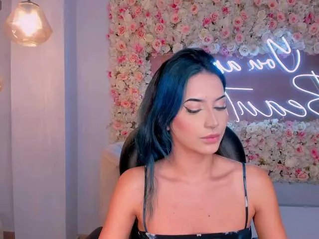 KayraLanne —  Tell me in my ear how you're gonna fuck me  IG: @kayralanne Goal:Fuck pussy with dildo@remain tks