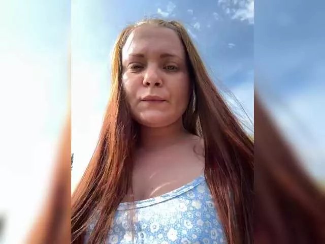 leila17 on BongaCams