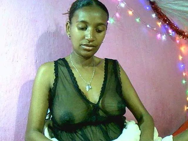 Mynah on BongaCams