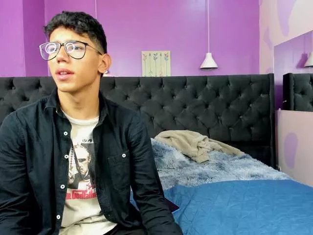 RyanPricee on BongaCams