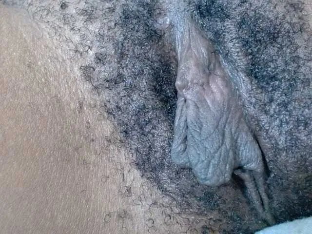 Skinybitchx on BongaCams