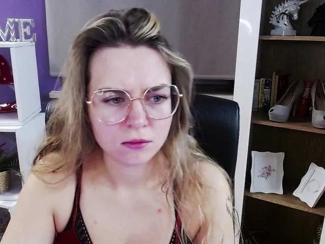 soft-zoey on BongaCams