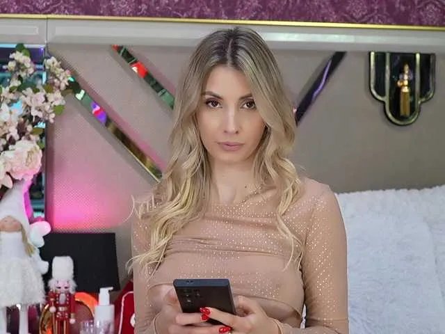 Sweet-Mishelle on BongaCams