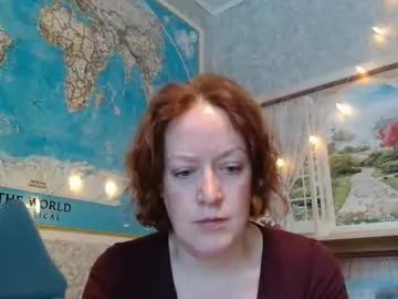 12ennie on Chaturbate