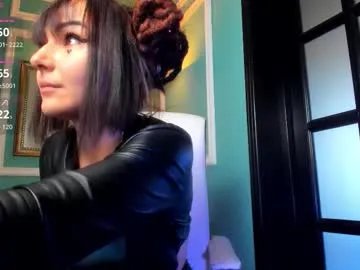 1munique on Chaturbate