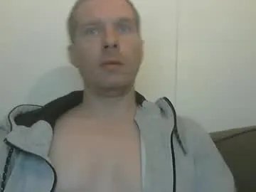 2small4you83 on Chaturbate