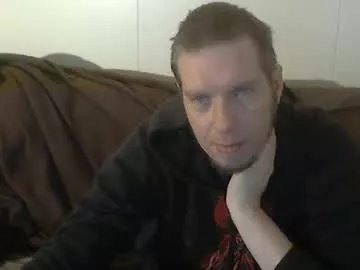 2small4you83 on Chaturbate