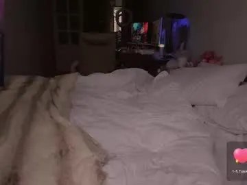 _eva_pleasure_ on Chaturbate