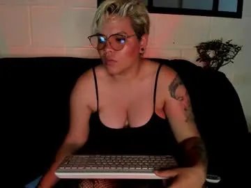 _paradissela — GOAL: finger anal [88 tokens remaining]  **Today we have a date you and me, so I'm waiting for you so we can have some fun **. #latina #anal #tomboy #lovense #muscle