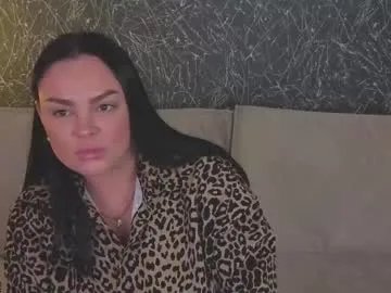 adele_crown — Massage my boobs close to camera [16 tokens left] #new #milf #nonude #bbw #bigboobs #mistress