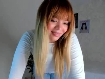 adria_ross on Chaturbate