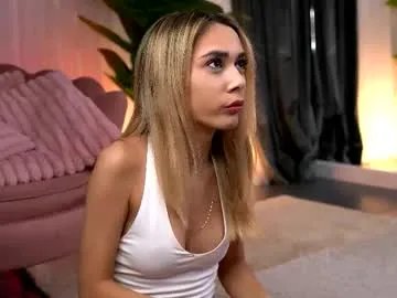 aishleybee on Chaturbate