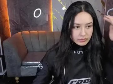 aleja05_b on Chaturbate