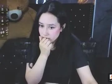 aleja05_b on Chaturbate