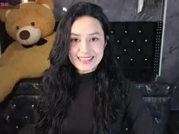 aleja05_b on Chaturbate
