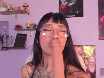 aleja_5 on Chaturbate