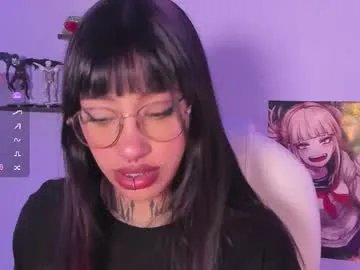 aleja_5 on Chaturbate