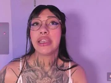 aleja_5 on Chaturbate