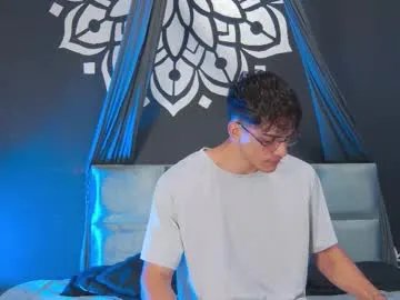 alessiovitale on Chaturbate