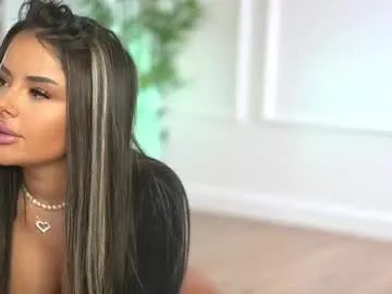 alexxiskye on Chaturbate