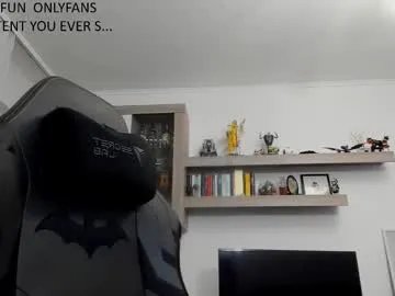 alphaboyfun — welcummm  in my room ! cum cum cum cuMMM  #feet #uncut #party #master #findom [1666 tokens remaining]