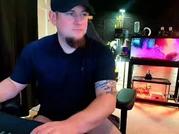 alphanuts101 on Chaturbate