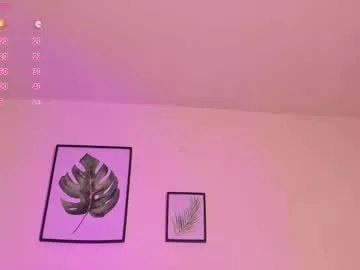 andrea_flow on Chaturbate