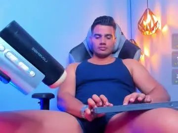 andresfiit on Chaturbate
