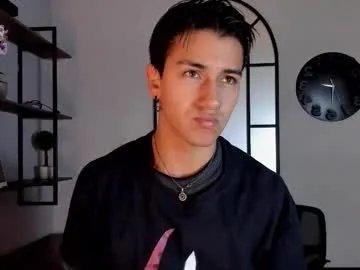 andyjoy_ on Chaturbate