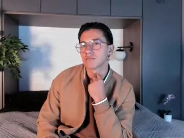 andyjoy_ on Chaturbate