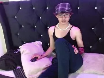 angel_adrien on Chaturbate