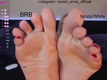 anna_bonbon on Chaturbate