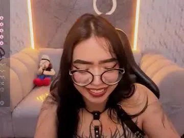 anni_acker_b on Chaturbate