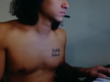 apachewithawebcam on Chaturbate
