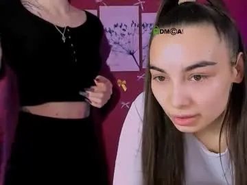 ariel_shadow on Chaturbate