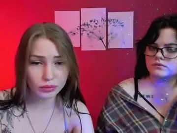ariel_shadow on Chaturbate