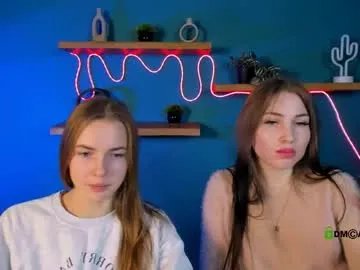 ariel_shadow on Chaturbate