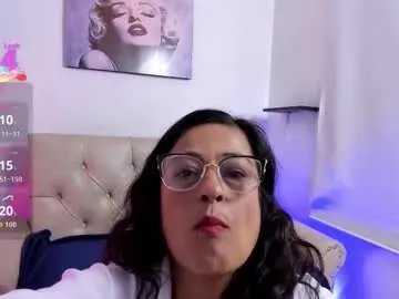aurorasimmons on Chaturbate