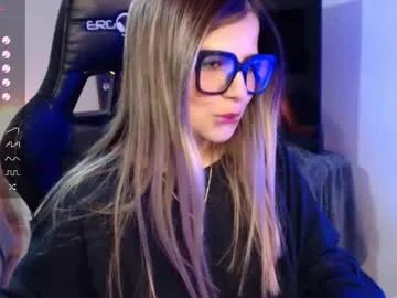 avrill_morgan on Chaturbate