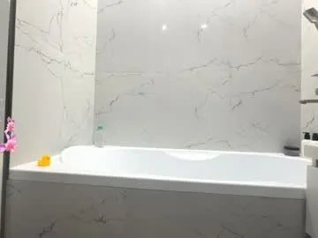 avroramy on Chaturbate