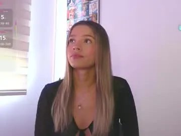 camilamonroee on Chaturbate