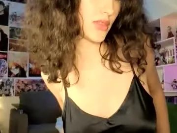 chloechain on Chaturbate
