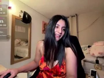 cloe_small08 on Chaturbate