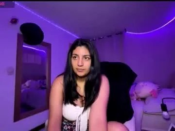 cloe_small08 on Chaturbate