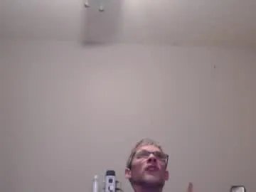 crownandkat on Chaturbate