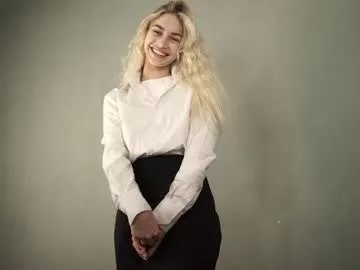 cuteelsa_ on Chaturbate